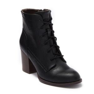 EUROSOFT - Block Heel Lace Up Bootie